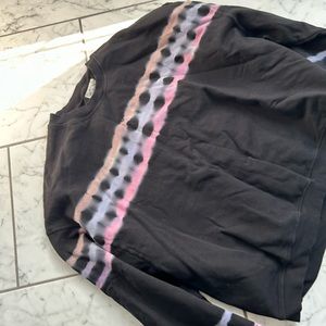 Electric and rose  L black plus dyed sweatshirt